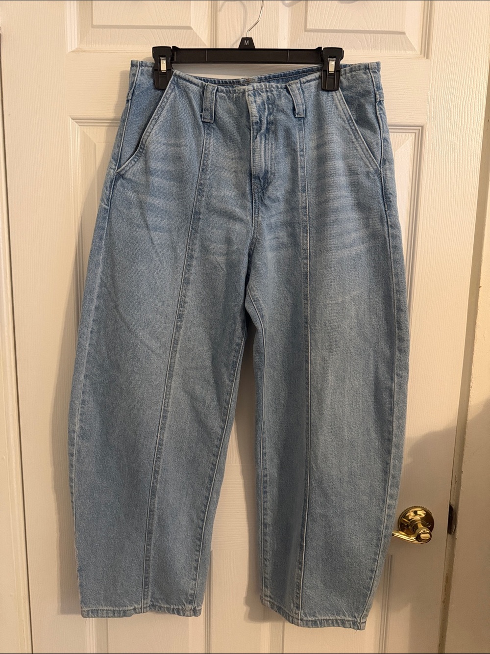 High-Waisted Barrel Light Wash Jeans Universal Thread Sz 8 Women’s